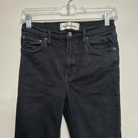 The Reformation women’s high rise skinny, black wash. Size 26 - Picture 6 of 8